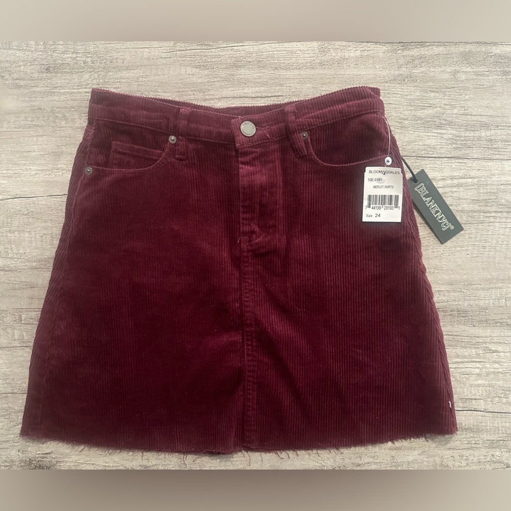 Blank NYC Bloomingdale’s Maroon Ribbed Corduroy Skirt Size 24